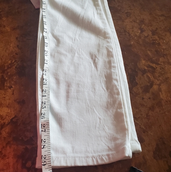 Liz Claiborne White Straight Leg Pants - Picture 4 of 9